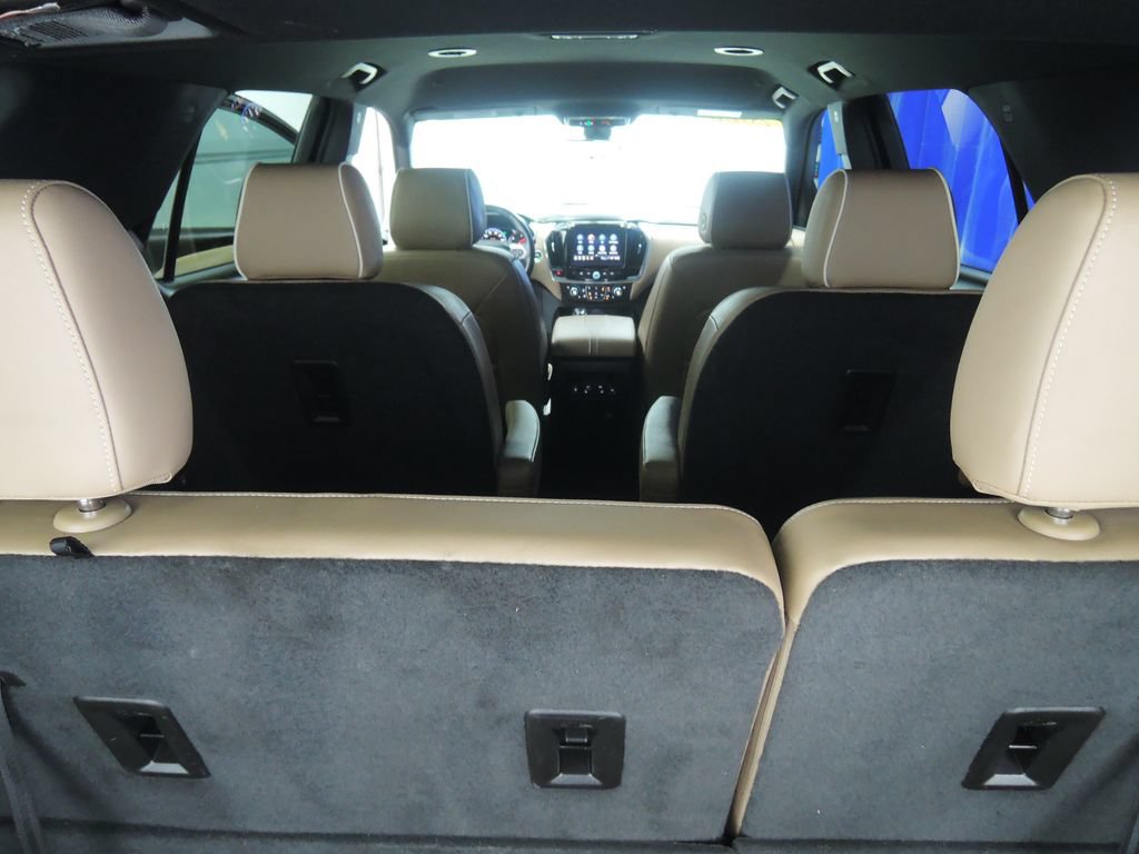 Used 2022 Chevrolet Traverse Premier AWD/4WD image 30