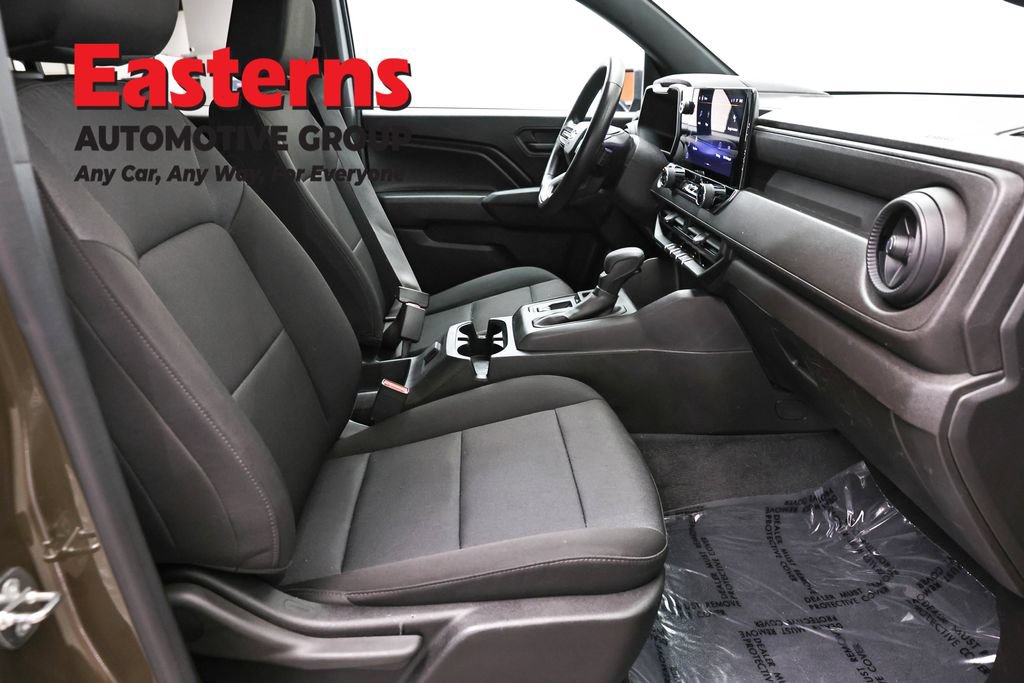 Used 2023 Chevrolet Colorado W/T RWD image 22