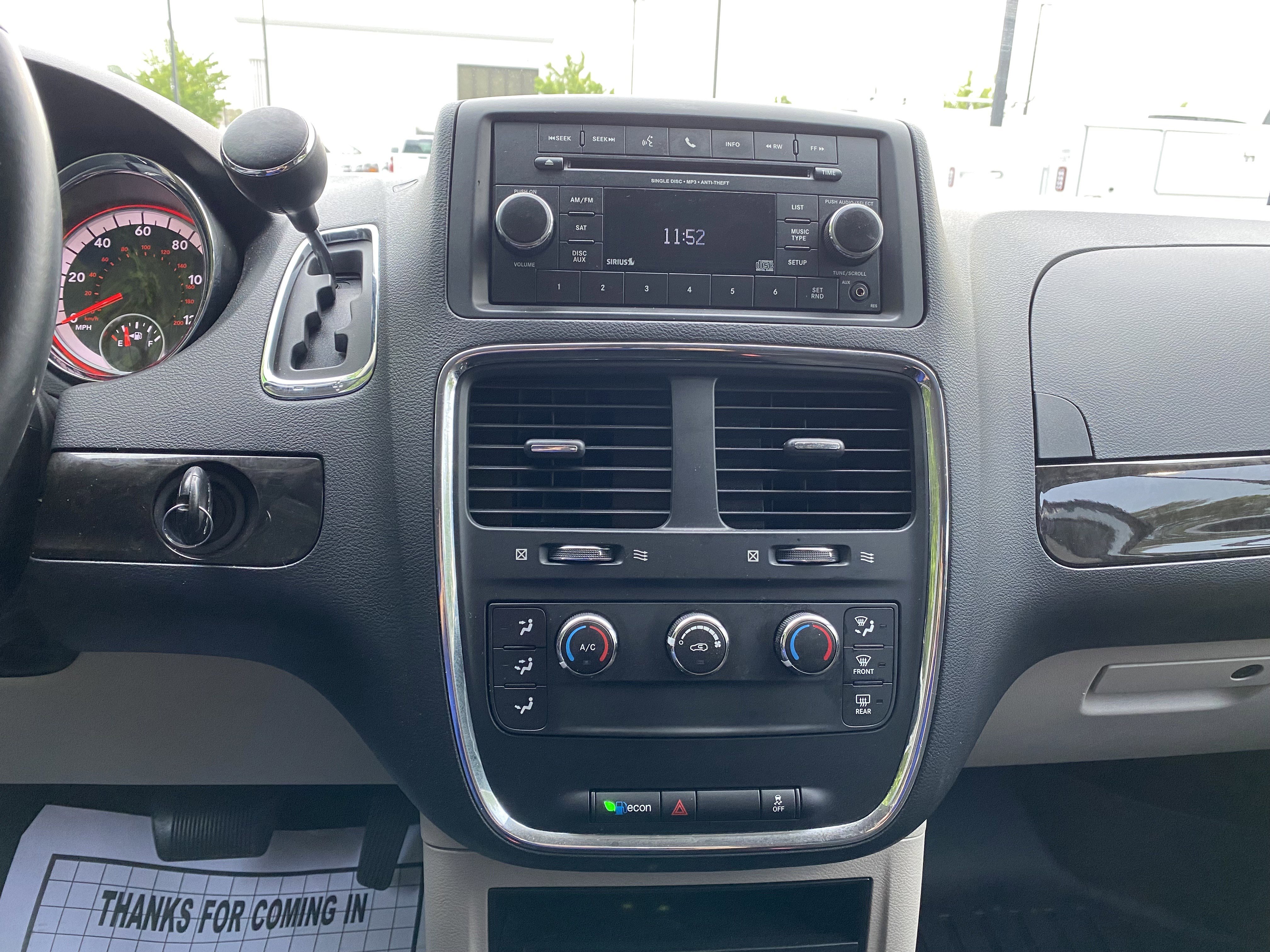 Used 2016 Dodge Grand Caravan American Value Package w/ UConnect Hands-Free Group image 25