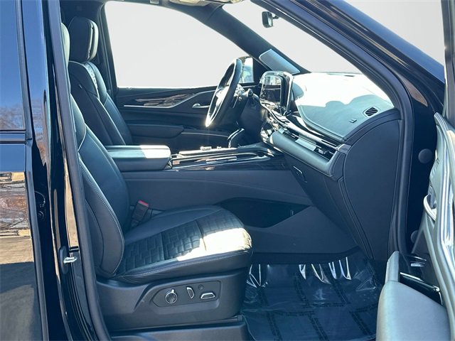 Used 2023 Cadillac Escalade V image 22