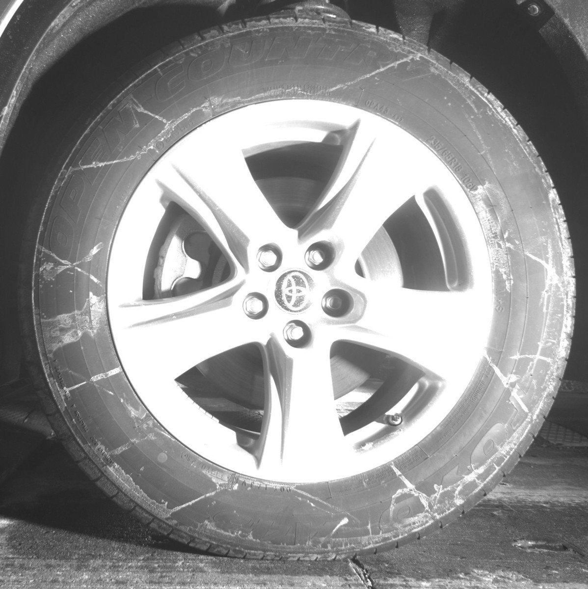 Used 2025 Toyota Highlander LE image 12