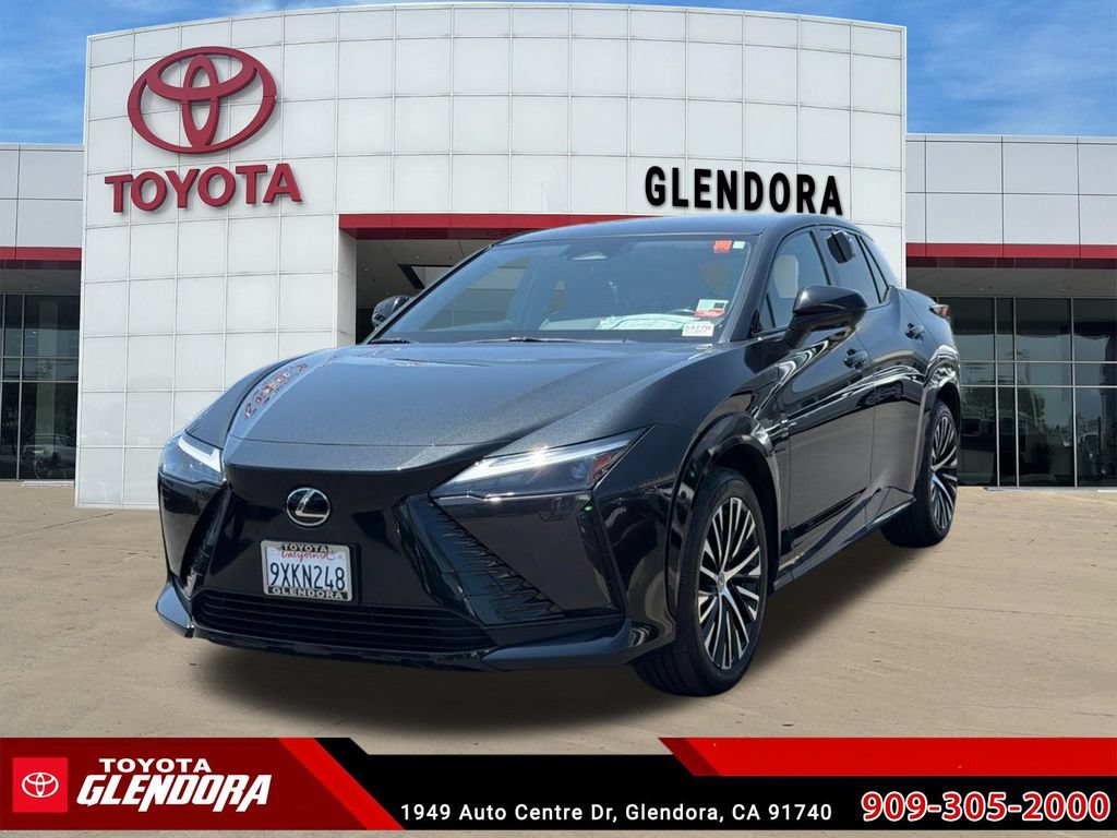 Used 2023 Lexus RZ 450e Premium w/ Cold Area Package AWD/4WD image 4