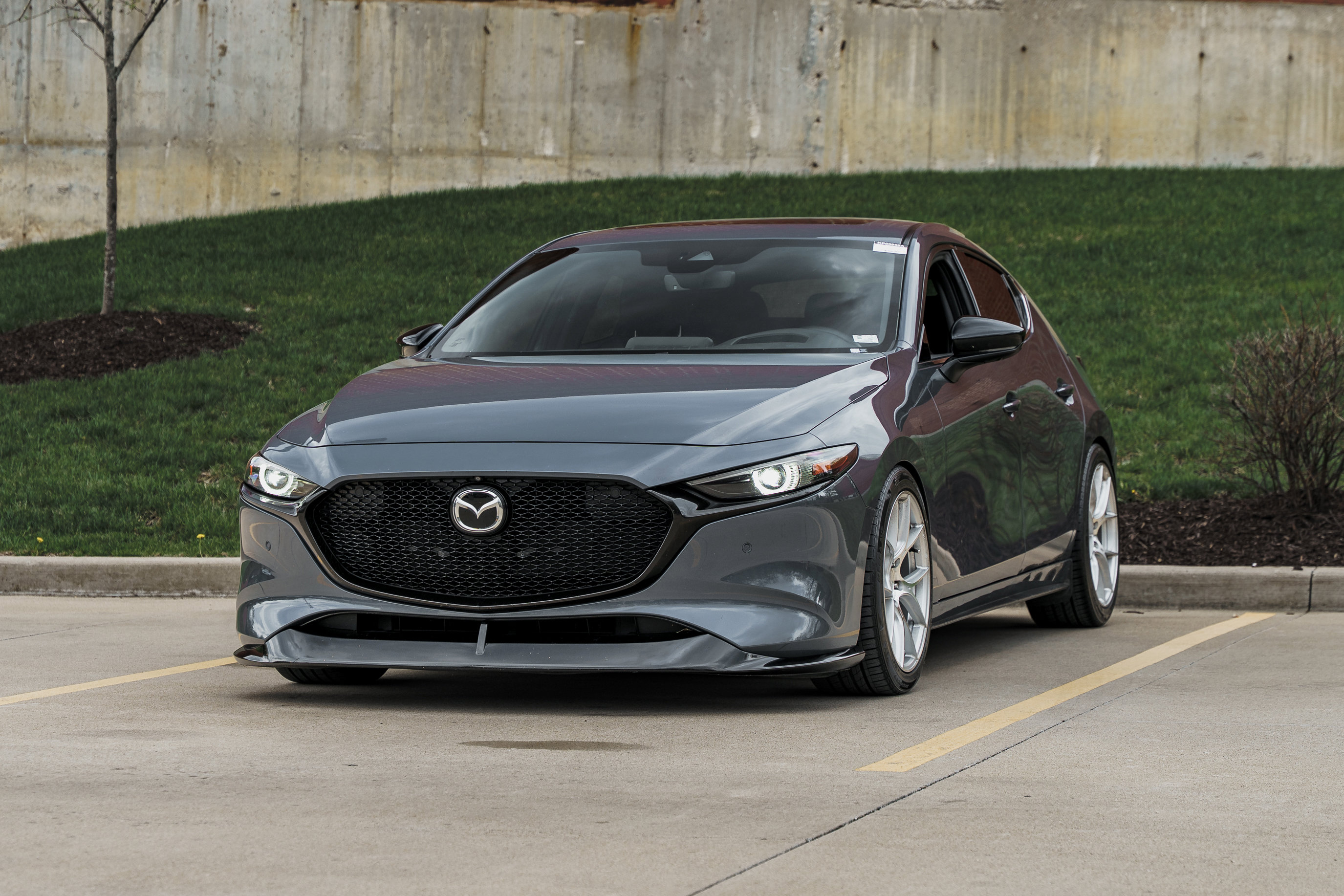 Used 2021 MAZDA MAZDA3 Hatchback w/Premium Plus Pkg image 7