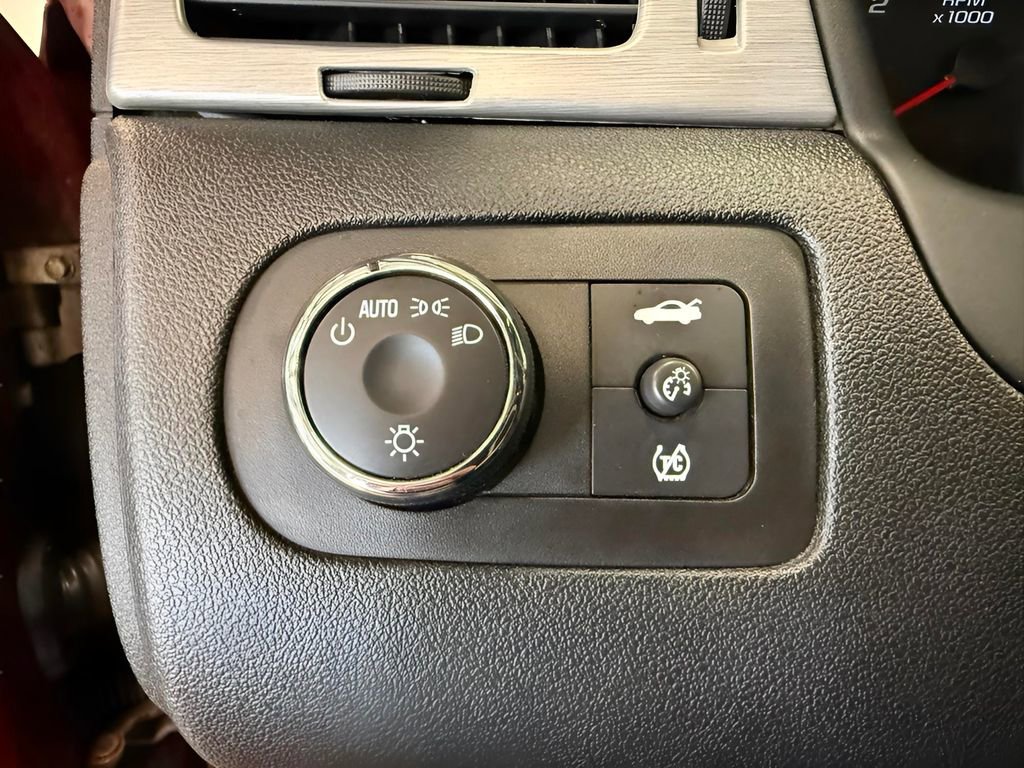 Used 2008 Chevrolet Impala LT w/ Luxury Edition Package FWD image 21