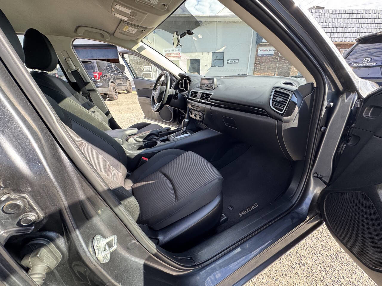 Used 2014 MAZDA MAZDA3 i Touring image 39