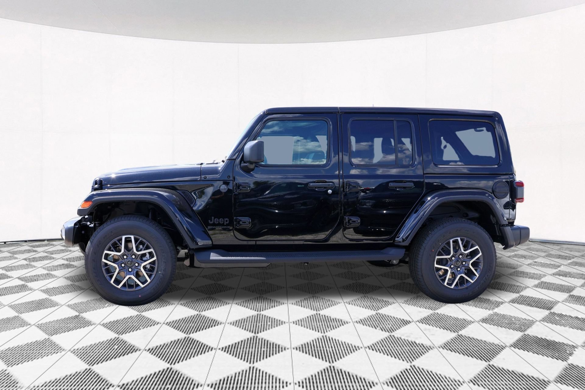 New 2026 Jeep Wrangler Unlimited Sahara AWD/4WD image 8