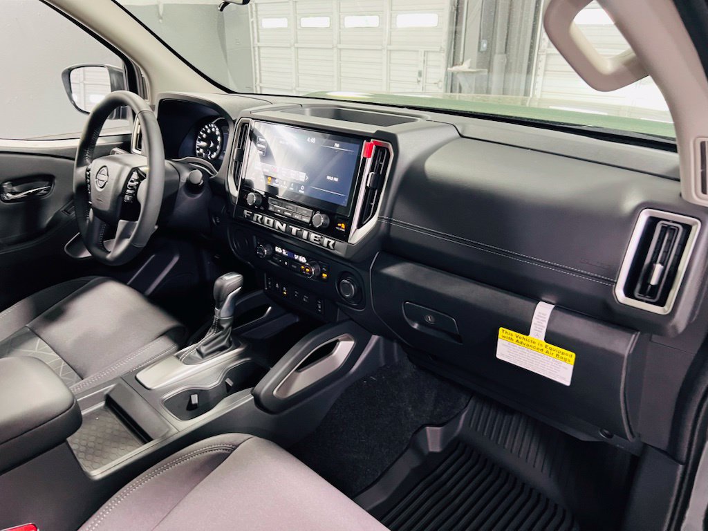 New 2027 Nissan Frontier SV RWD image 32
