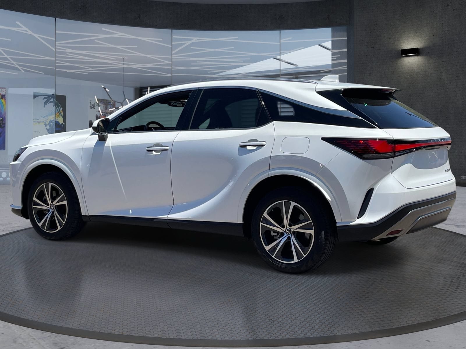 Used 2023 Lexus RX 350 Premium FWD image 4