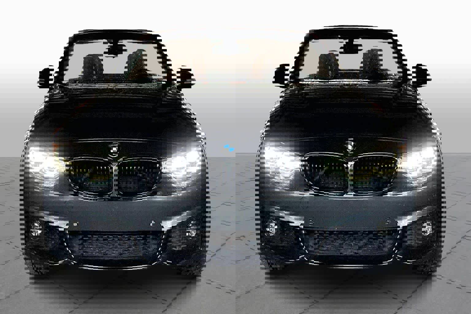 Used 2019 BMW 440i xDrive Convertible w/ M Sport Package image 3