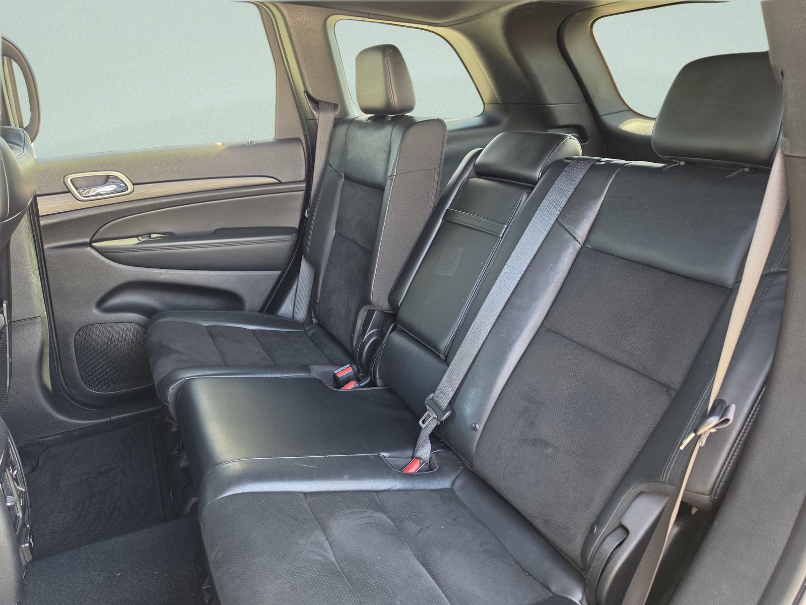 Used 2022 Jeep Grand Cherokee Laredo X RWD image 24