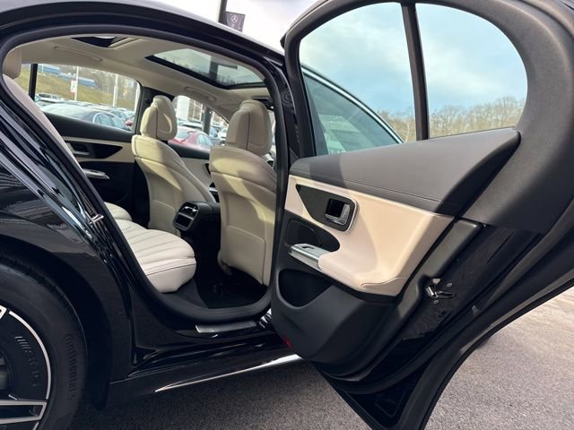 New 2026 Mercedes-Benz E 350 4MATIC Sedan image 24