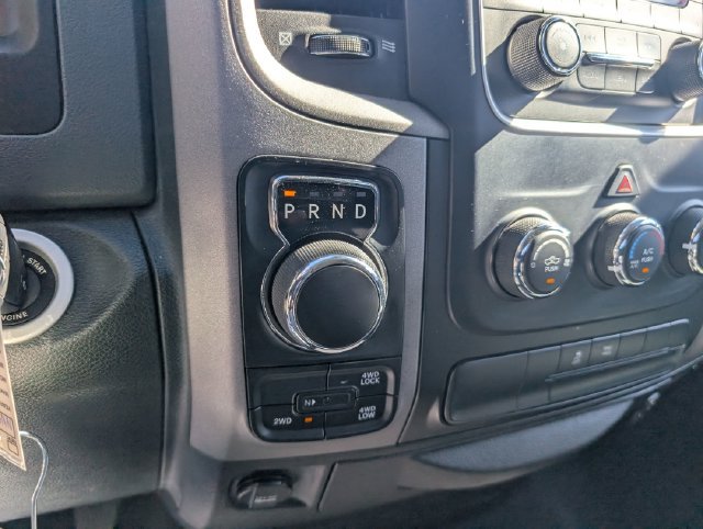 Used 2018 RAM 1500 Express AWD/4WD image 19
