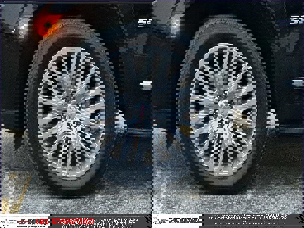 Certified 2024 GMC Yukon XL Denali image 10