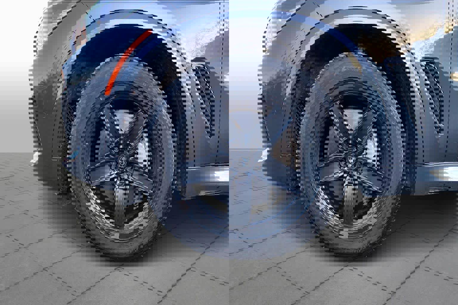 Used 2019 BMW X5 xDrive50i w/ M Sport Package image 11