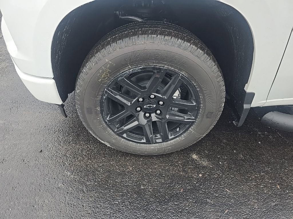 Used 2026 Chevrolet Silverado 1500 Custom image 4