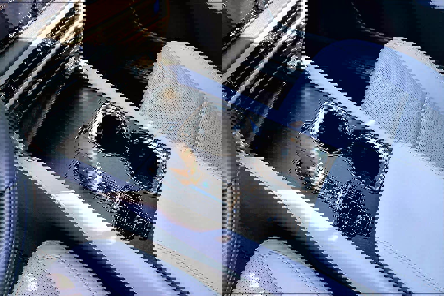 Used 2023 Lexus RX 350 Premium Plus w/ Cold Area Package image 17