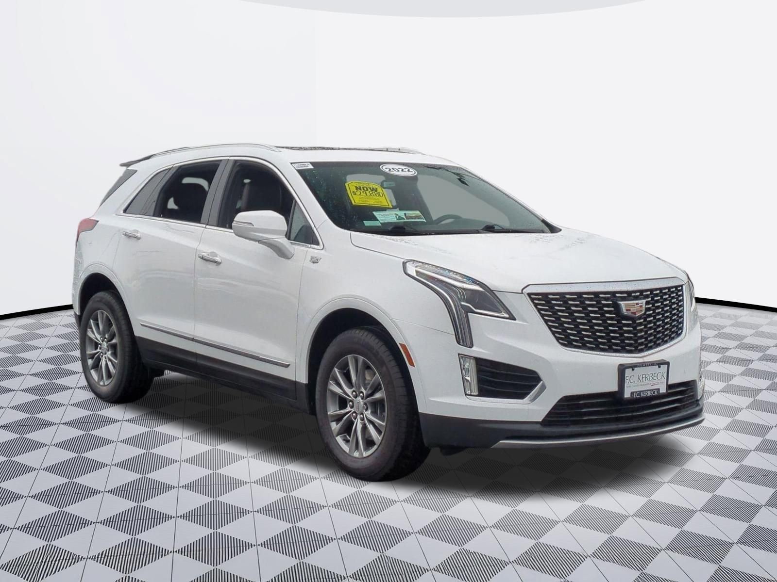Certified 2022 Cadillac XT5 Premium Luxury image 2