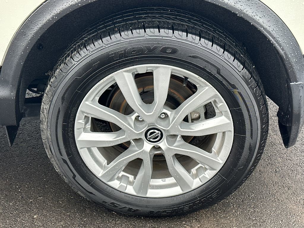 Used 2021 Nissan Rogue Sport SV image 19