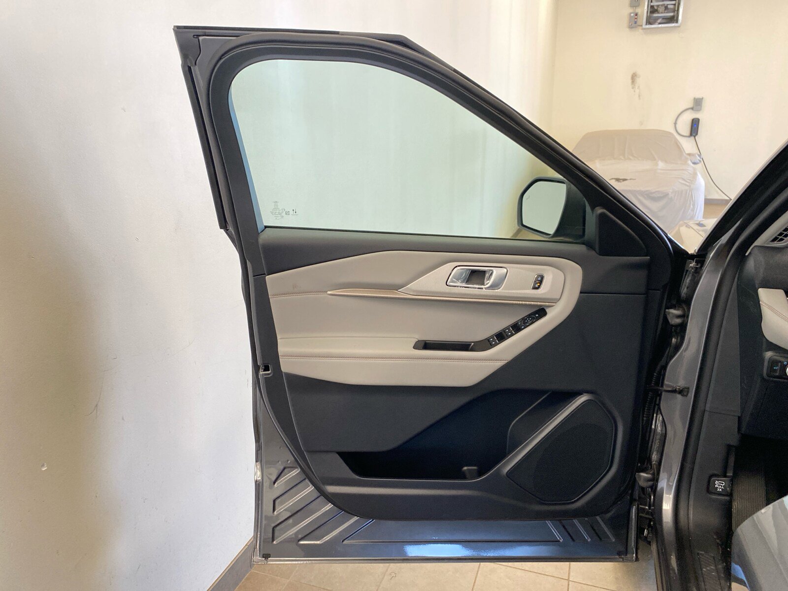 New 2026 Ford Explorer Active w/ Active Comfort Package image 15