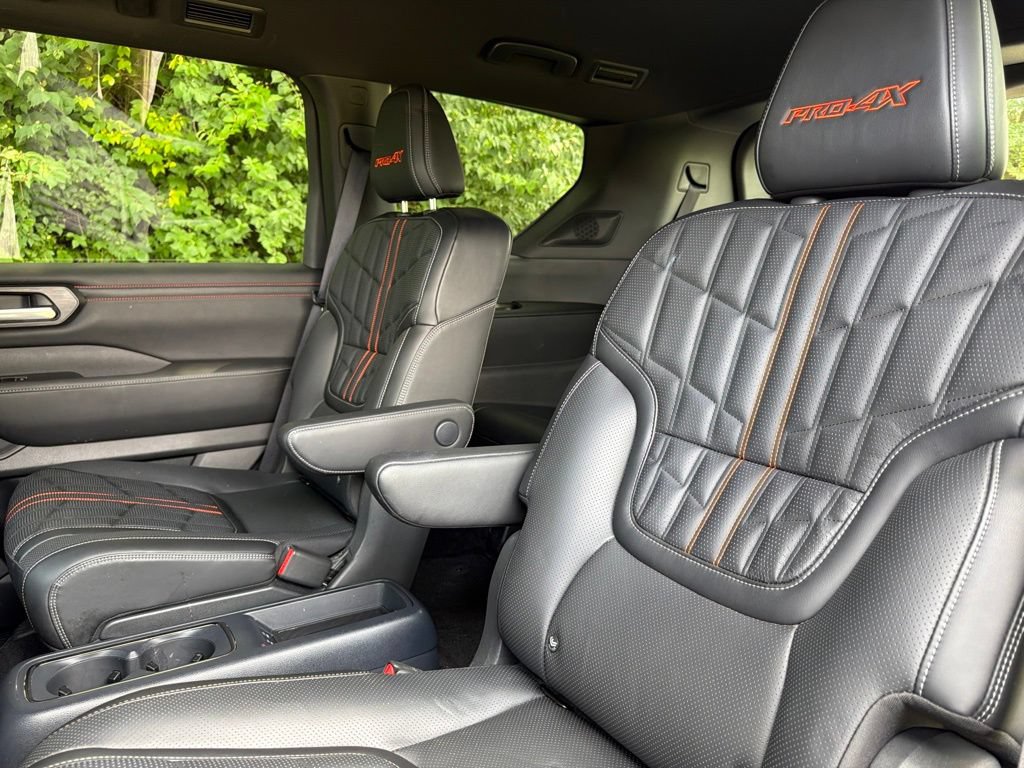 Used 2026 Nissan Armada PRO-4X w/ Captain's Chari Seat Package AWD/4WD image 4