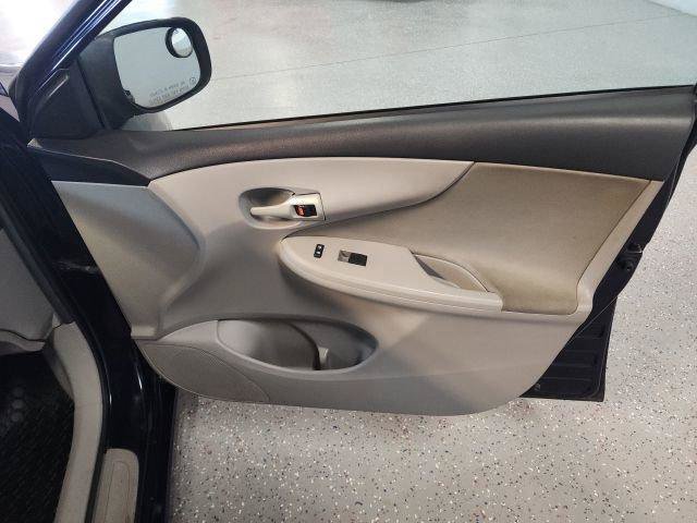 Used 2013 Toyota Corolla S Special Edition FWD image 18
