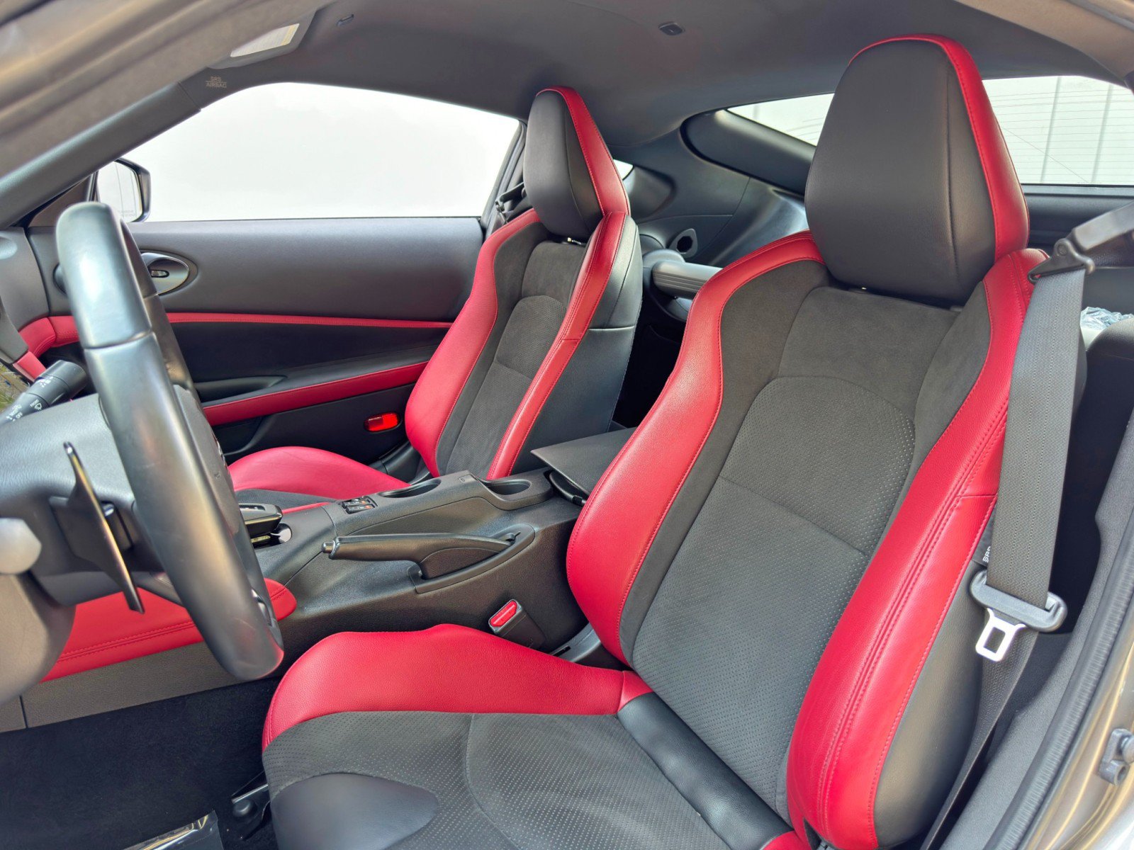 Used 2025 Nissan Z Performance w/ Floor Mat Package RWD image 36