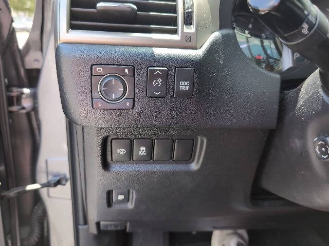 Used 2015 Lexus GX 460 w/ Premium Package AWD/4WD image 23