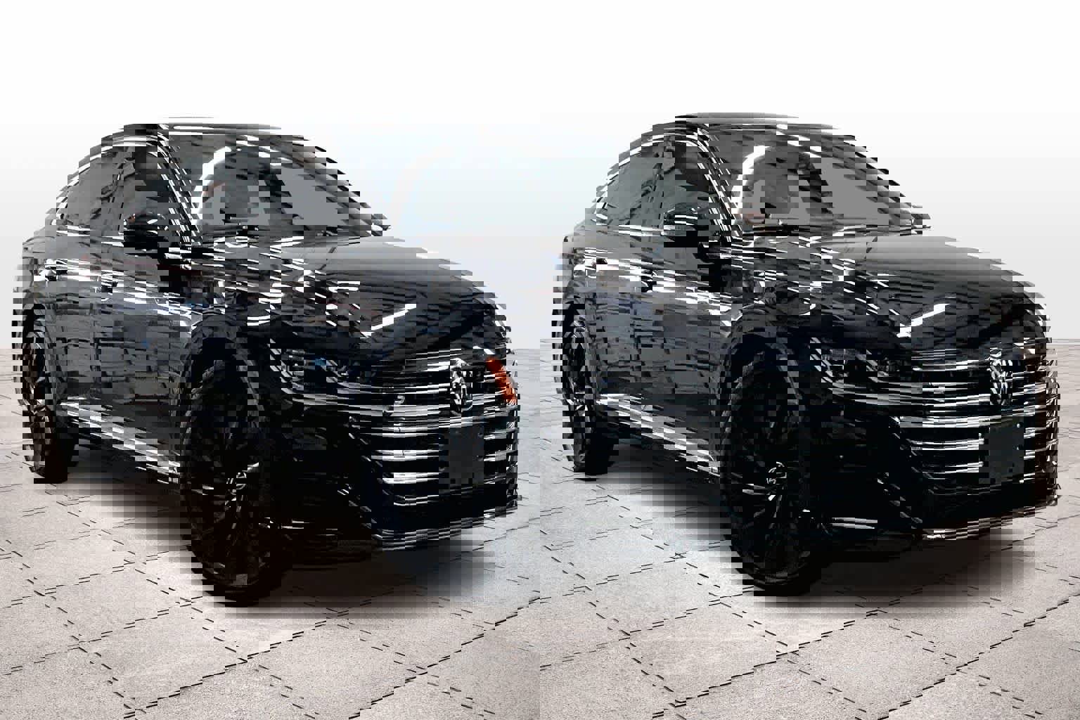 Used 2022 Volkswagen Arteon SEL w/ Black Wheel Package image 2