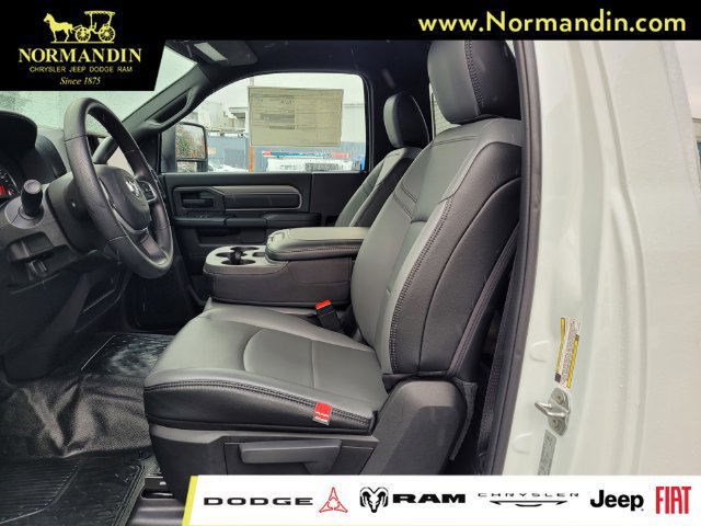 New 2026 RAM 5500 Tradesman AWD/4WD image 6