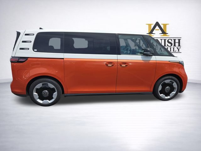 Used 2025 Volkswagen ID. Buzz Pro S Plus AWD/4WD image 8