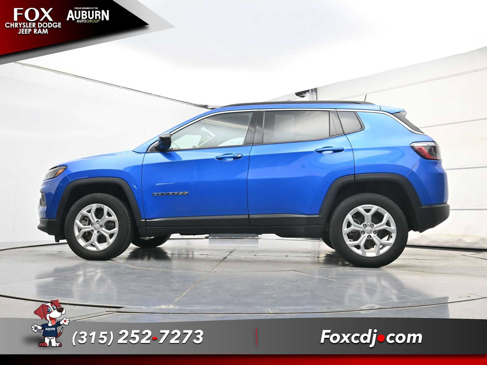 Used 2024 Jeep Compass Latitude w/ Convenience Group image 18