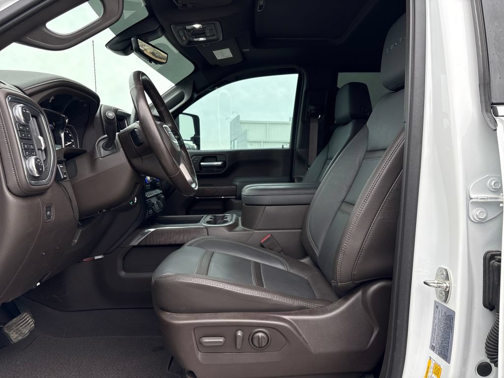 Used 2023 GMC Sierra 3500 Denali w/ Denali Ultimate Package AWD/4WD image 13