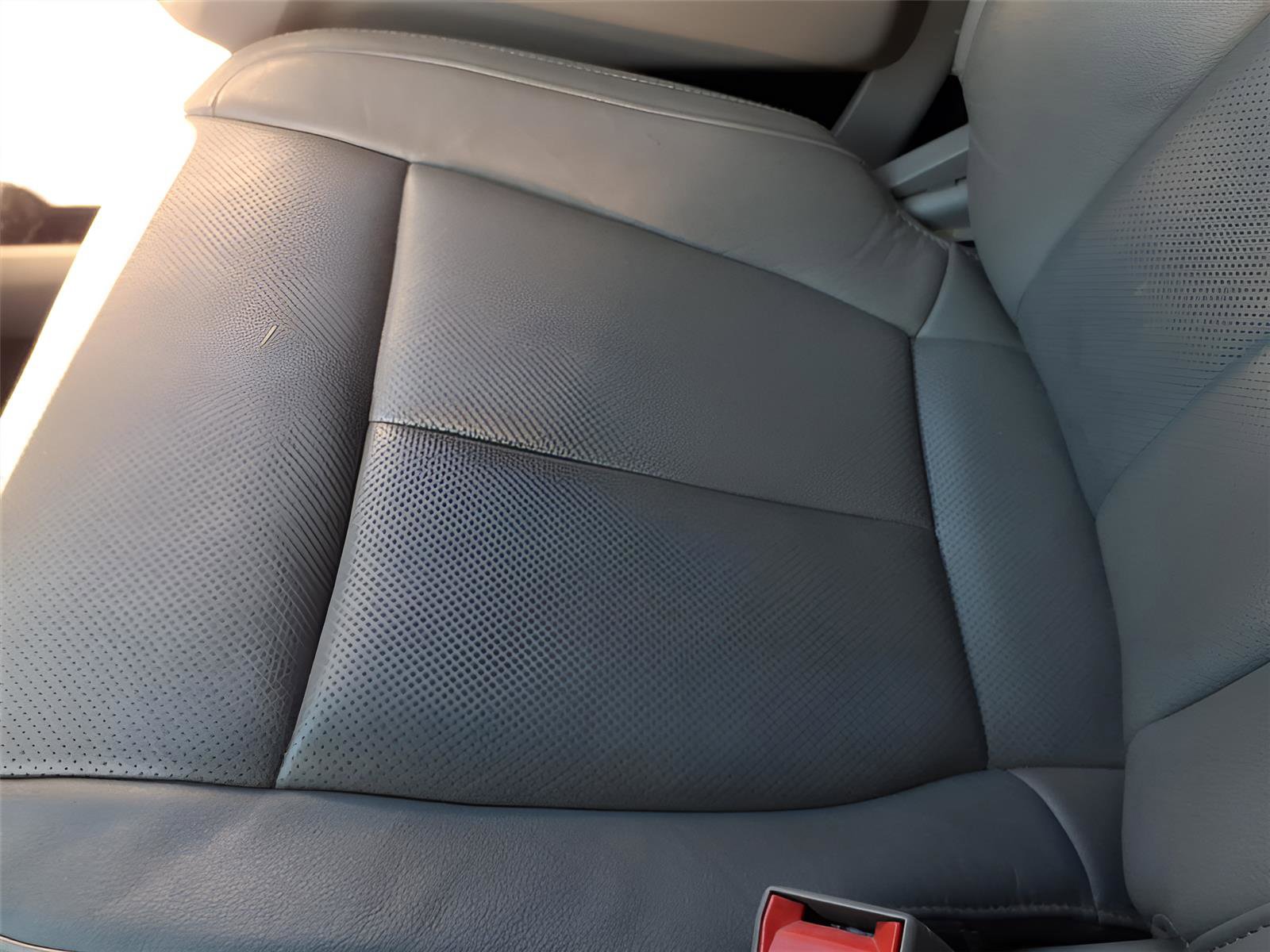 Used 2018 Ford F150 Lariat w/ Equipment Group 502A Luxury image 24