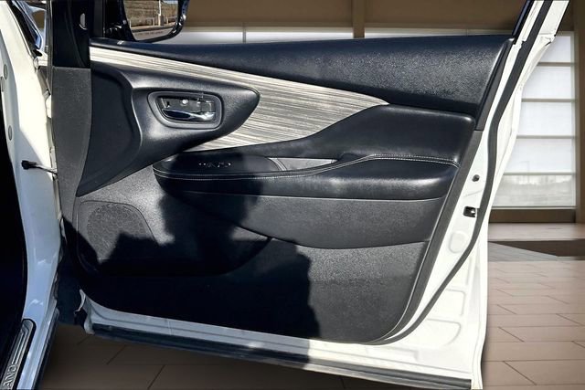 Used 2015 Nissan Murano Platinum w/ Platinum Technology Package image 24