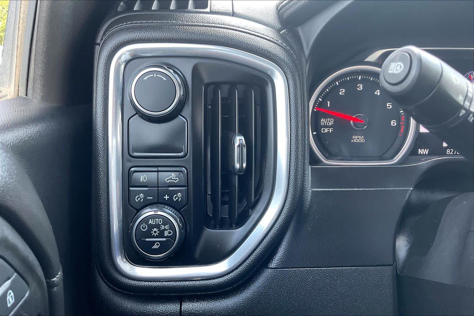 Used 2019 Chevrolet Silverado 1500 High Country w/ Safety Package II RWD image 34
