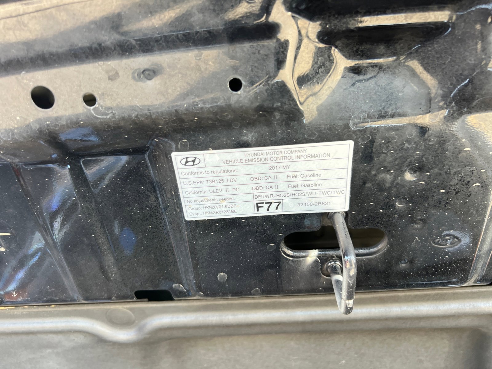 Used 2017 Hyundai Veloster Value Edition image 14