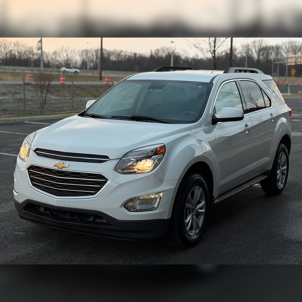 Used 2017 Chevrolet Equinox LT FWD image 4
