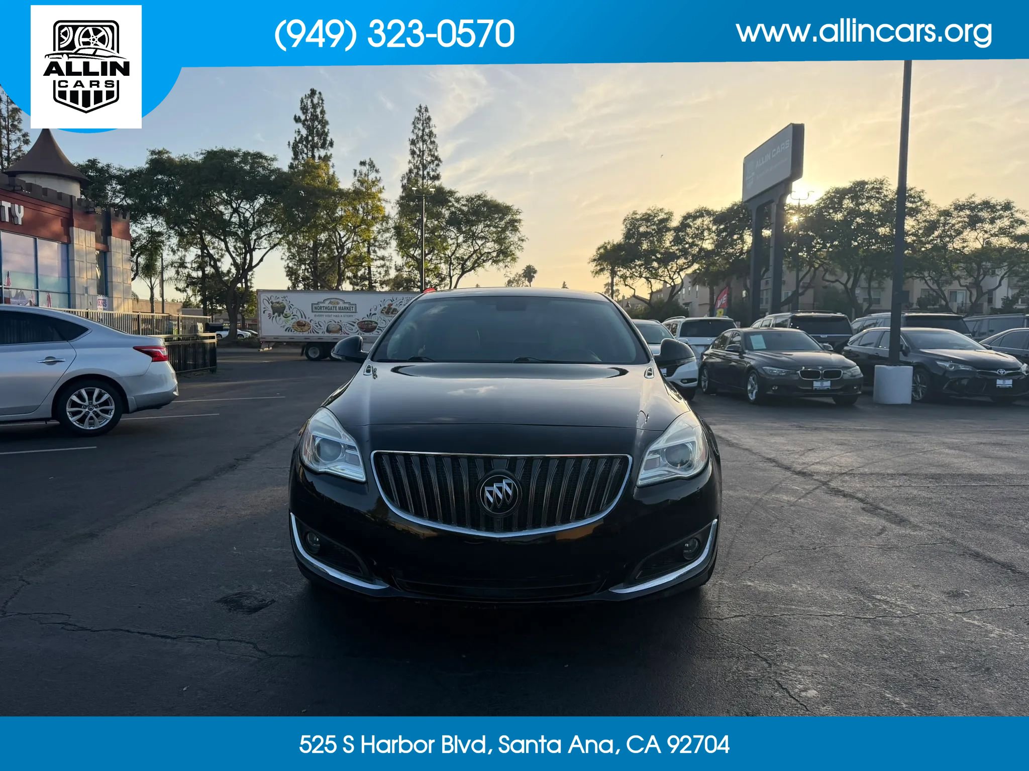 Used 2017 Buick Regal Sport Touring FWD image 2