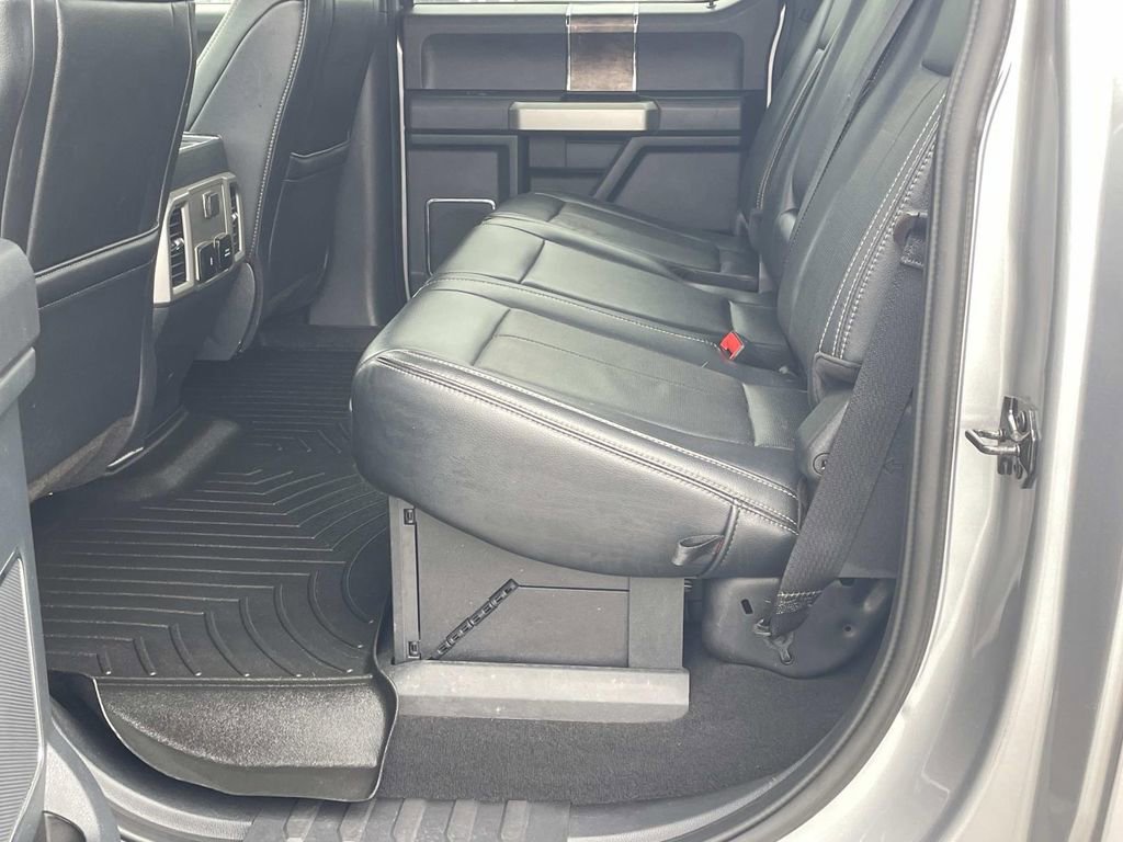 Used 2022 Ford F350 Lariat image 13