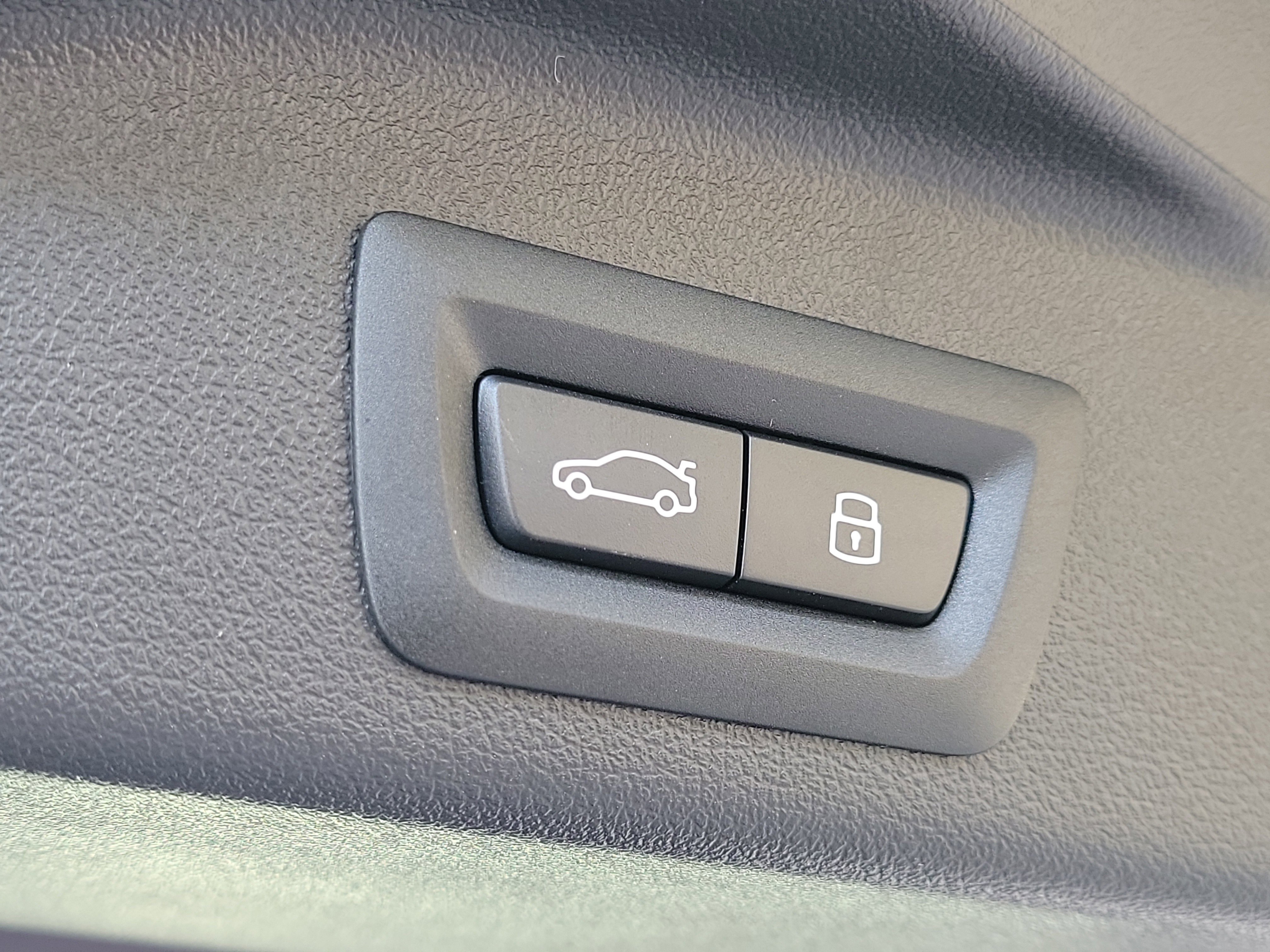 New 2026 BMW X5 sDrive40i w/ M Sport Package image 7