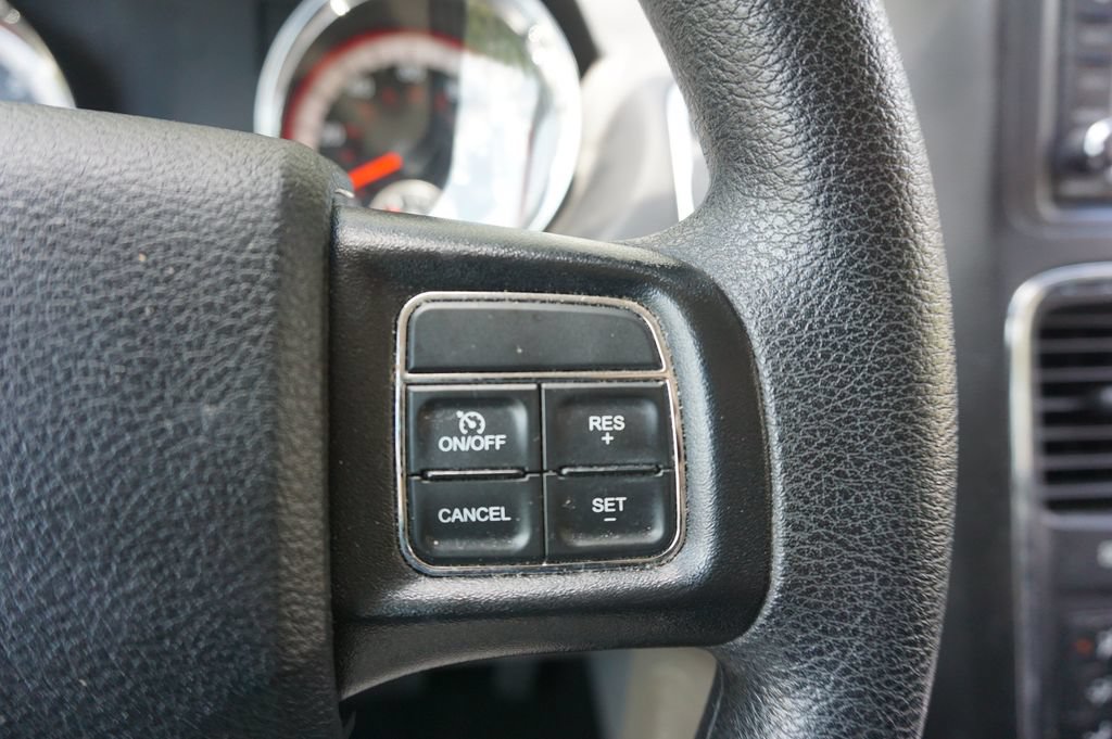 Used 2019 Dodge Grand Caravan SE FWD image 9