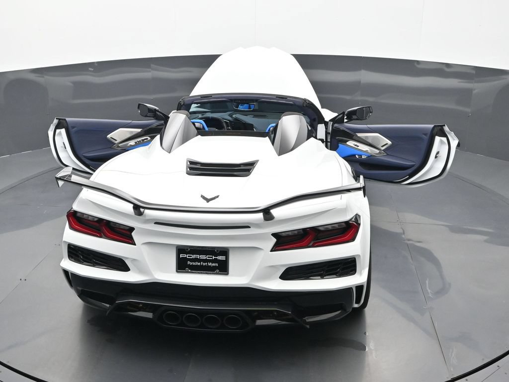 Used 2024 Chevrolet Corvette Z06 RWD image 22