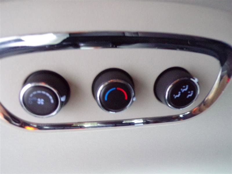 Used 2016 Dodge Durango SXT image 32