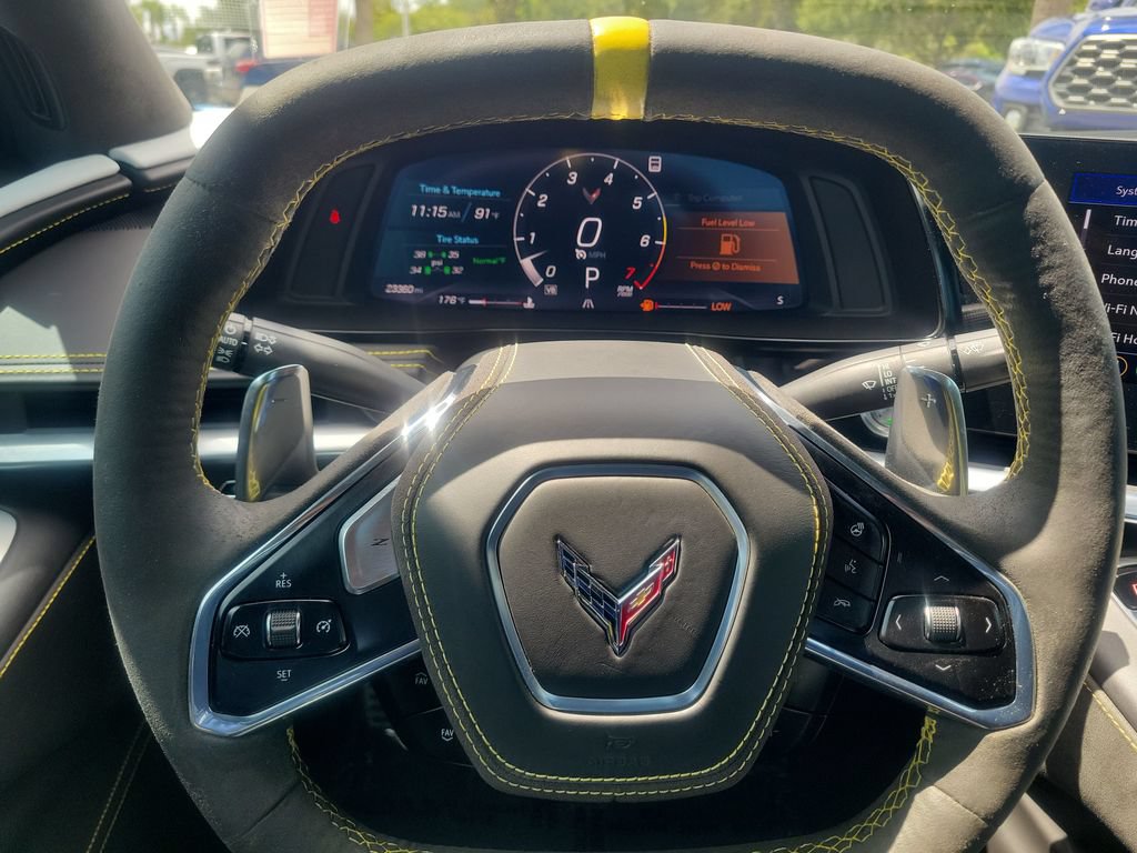 Used 2021 Chevrolet Corvette Stingray Premium Conv w/ Z51 Performance Package RWD image 7