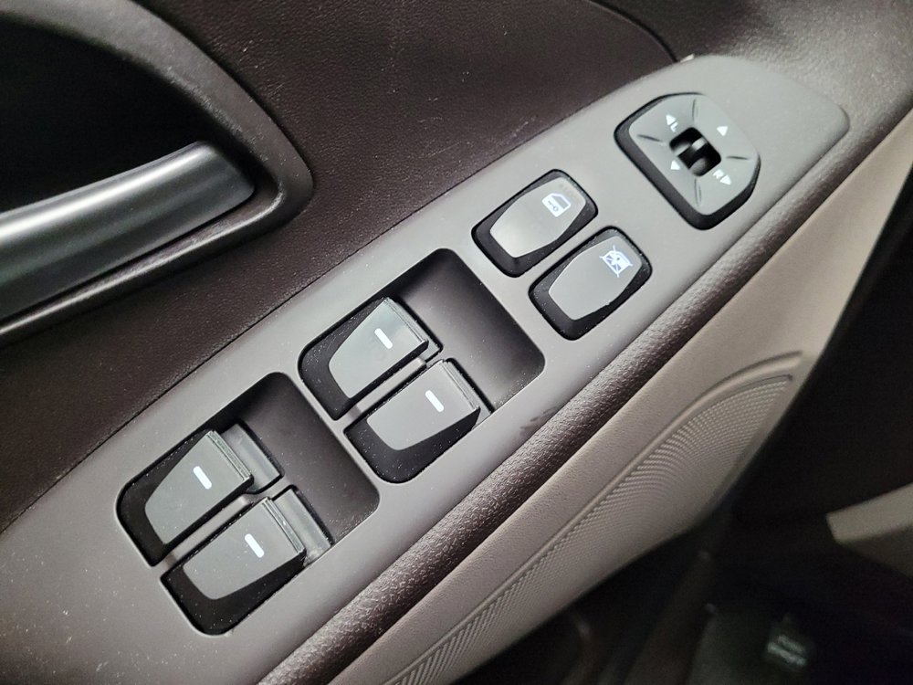 Used 2015 Hyundai Tucson GLS image 27