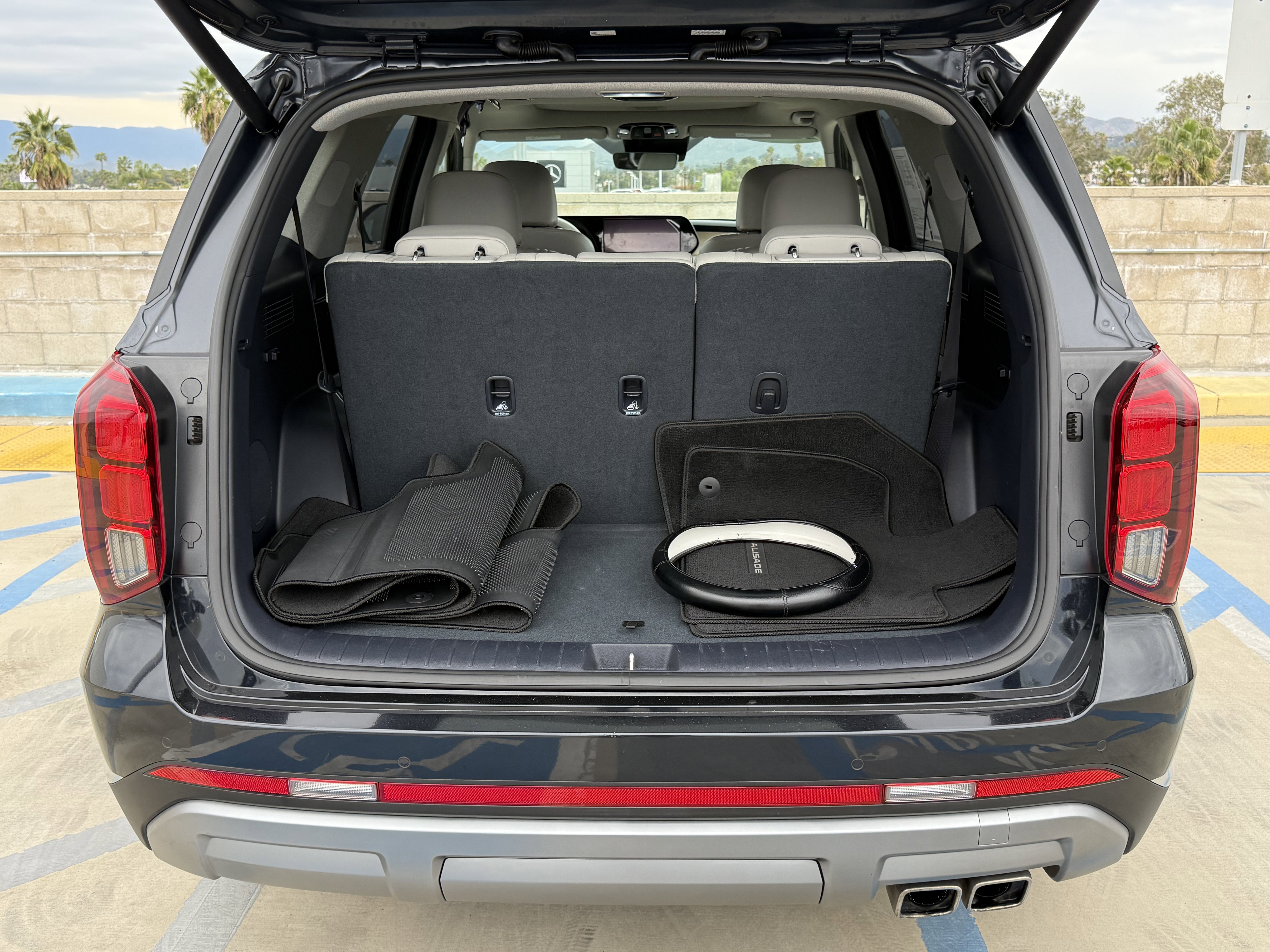 Used 2023 Hyundai Palisade Limited image 13