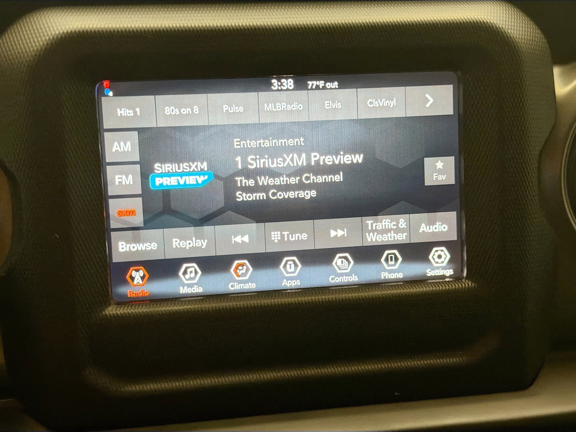 Used 2023 Jeep Wrangler Sport image 9