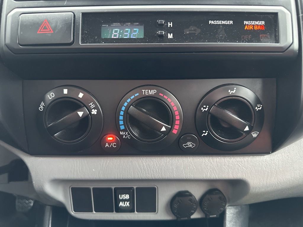 Used 2013 Toyota Tacoma 4x4 Access Cab image 24