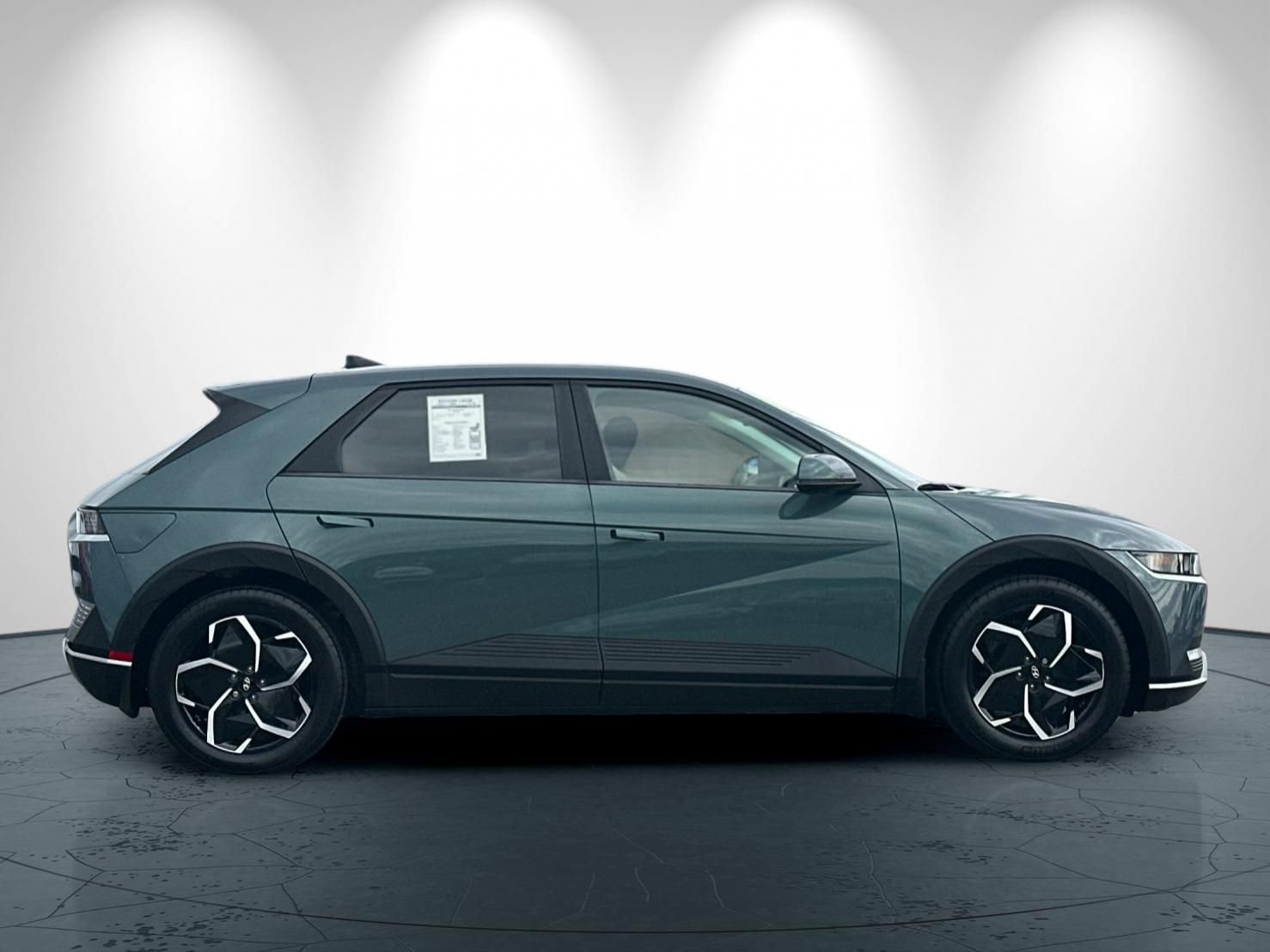 Used 2024 Hyundai Ioniq 5 SEL RWD image 3