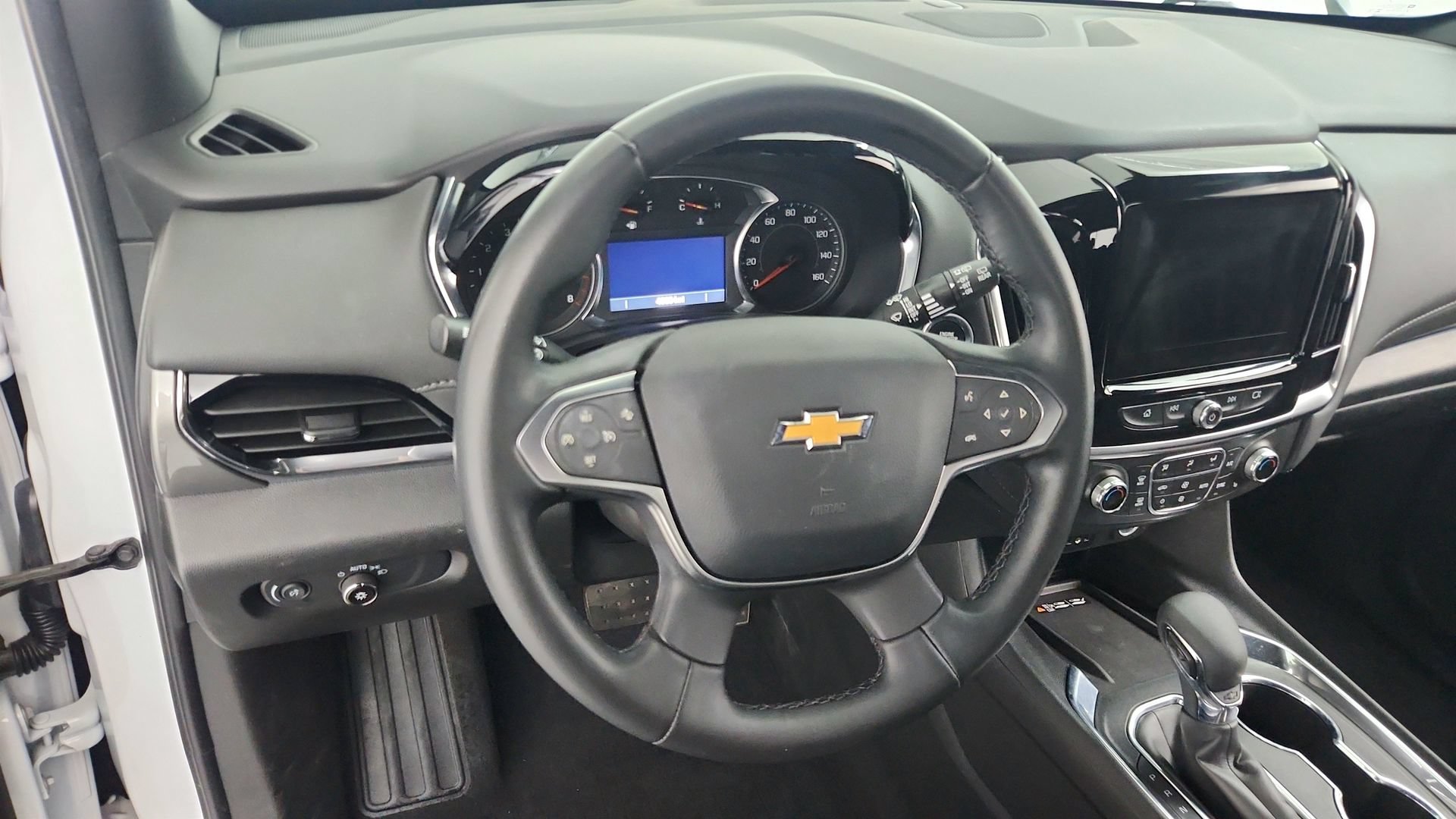 Certified 2023 Chevrolet Traverse LT FWD image 18
